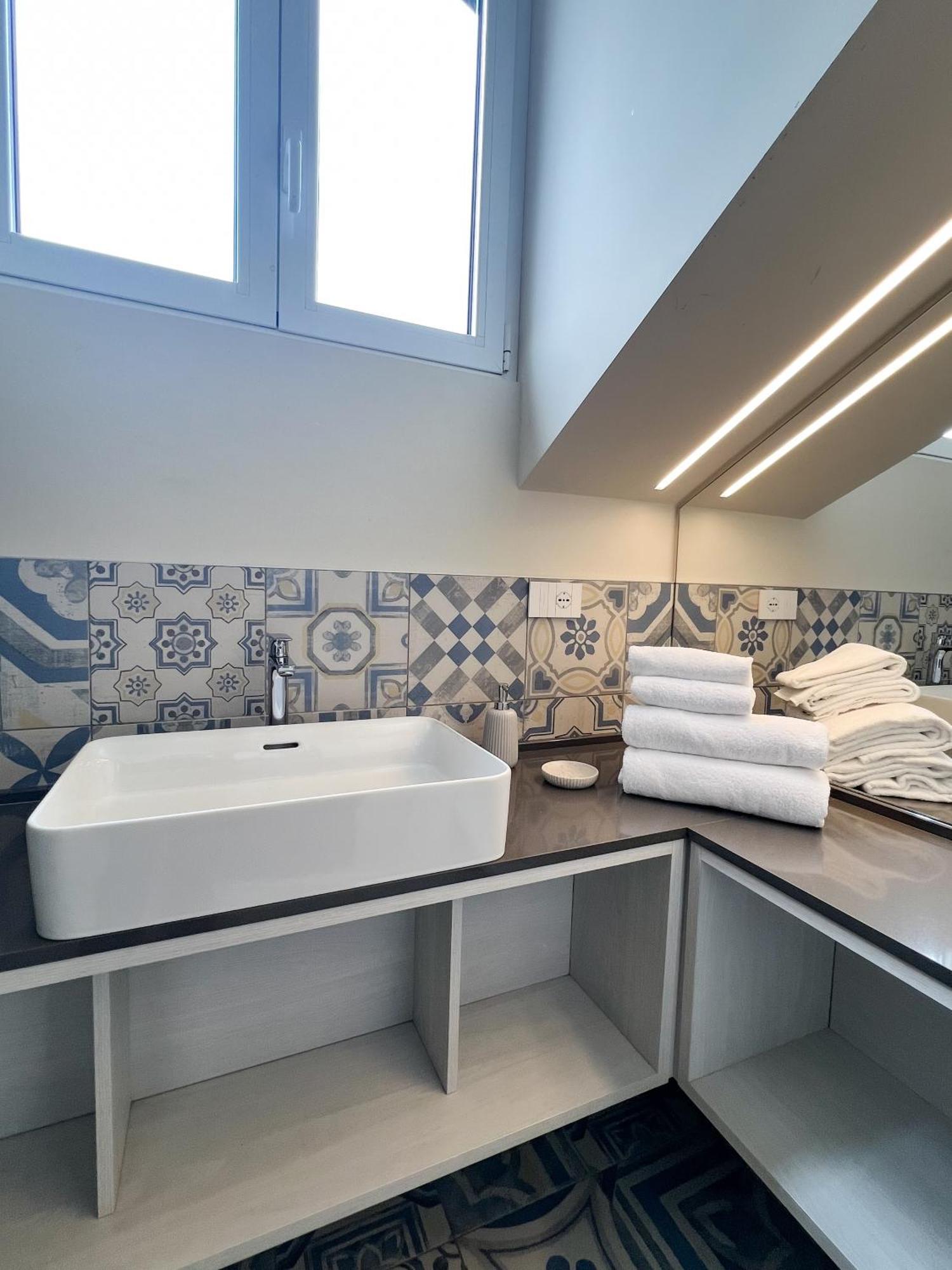 Comecasa 10 Minutes Walk From Duomo 2 Bedroom Apartment Милано Екстериор снимка