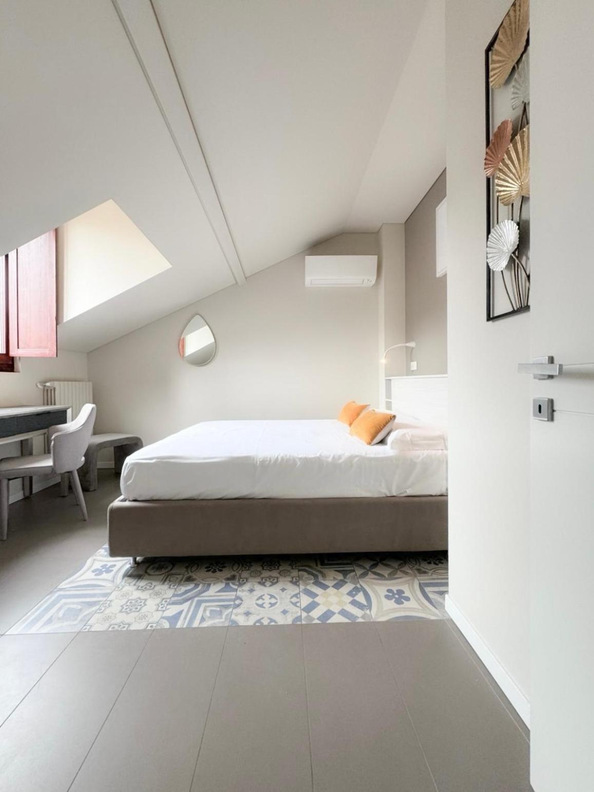 Comecasa 10 Minutes Walk From Duomo 2 Bedroom Apartment Милано Екстериор снимка